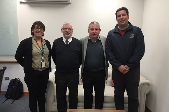 La ACHS y universidad san sebastián realizan caminata de seguridad en campus concepción