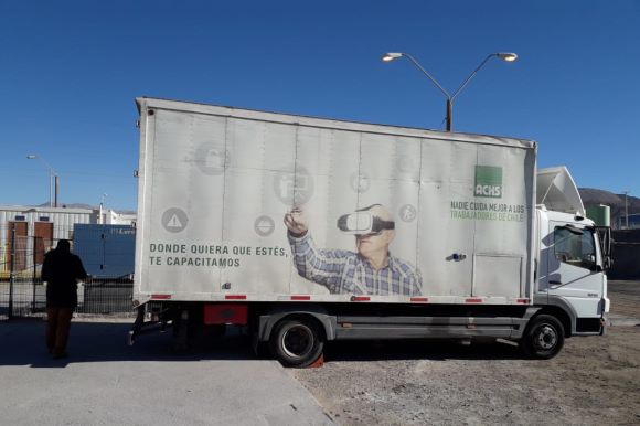 Aula móvil de la ACHS capacita en divisiones de coldeco distrito norte