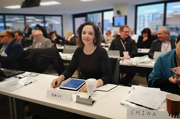 Psicóloga experta en riesgos psicosociales de la ACHS