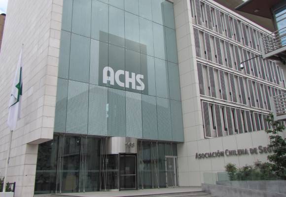 Participa de nuestros cursos de capacitación que se ajustan a las necesidades preventivas de tu sector