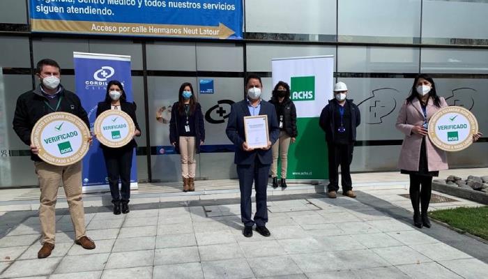 Clínica Cordillera recibe Sello COVID-19 ACHS por su destacado trabajo preventivo