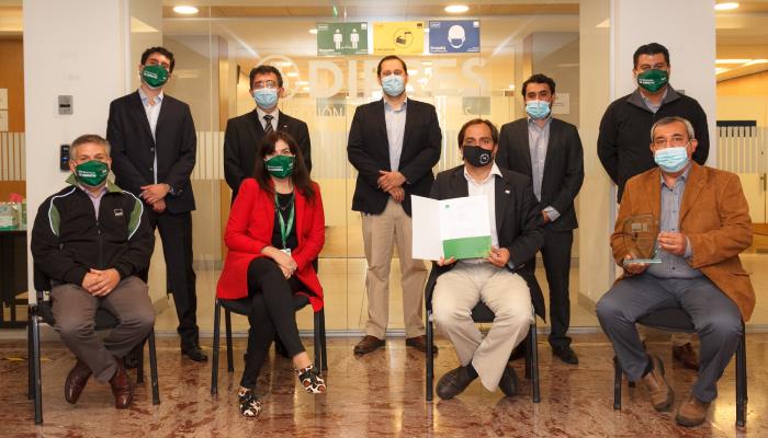 La ACHS otorgó reconocimiento a la Dirección de Presupuestos por el compromiso con la salud de sus funcionarios