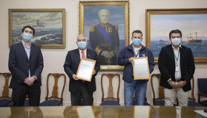 Subsecretaria para las Fuerzas Armadas recibe reconocimiento de la ACHS por su compromiso con la seguridad y salud de sus funcionarios
