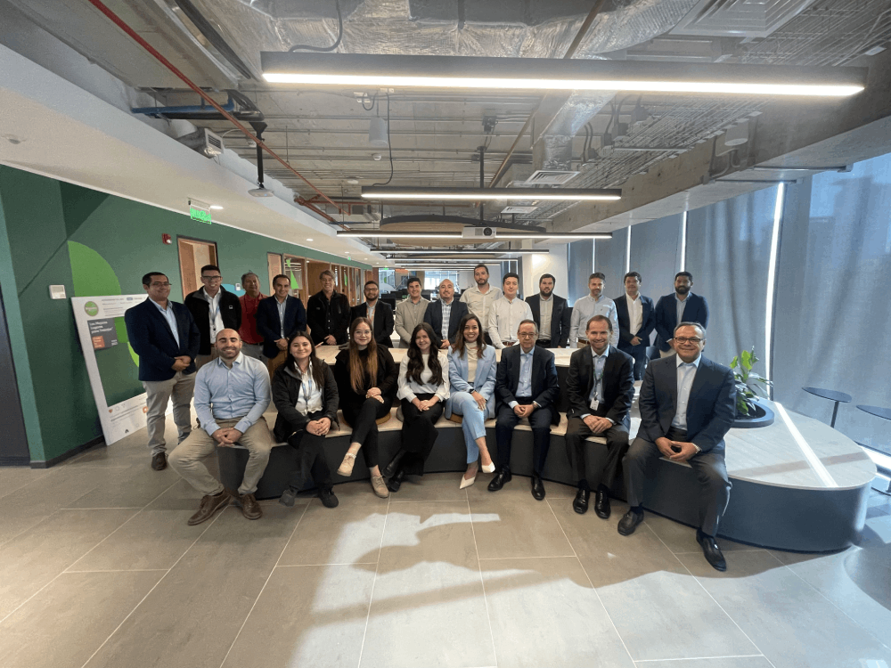 La ACHS y Empresa Schneider Electric renuevan acuerdo de colaboración